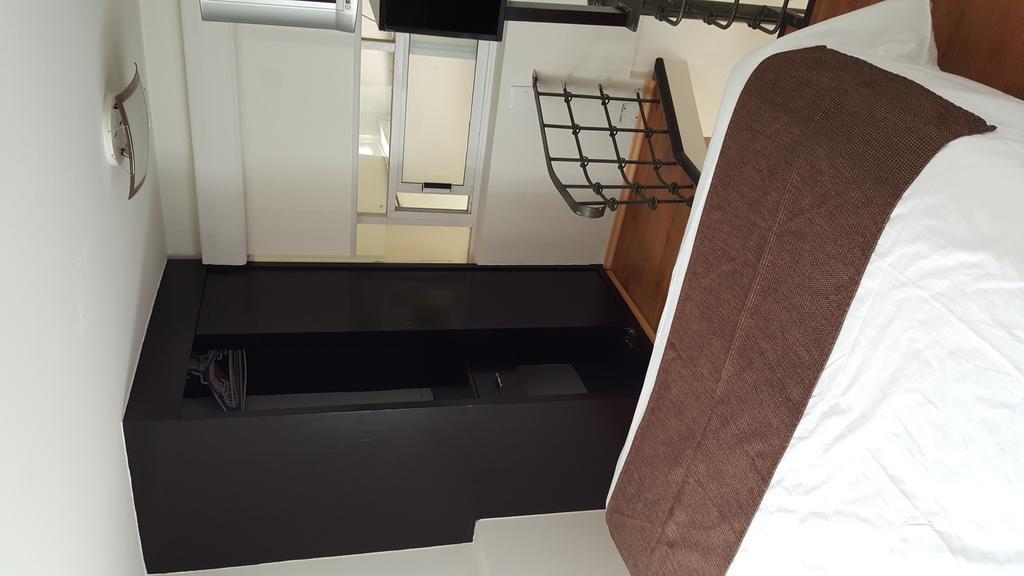 Grupo Kings Suites - Bosques De Duraznos 78 Città del Messico Esterno foto