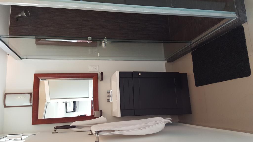 Grupo Kings Suites - Bosques De Duraznos 78 Città del Messico Esterno foto