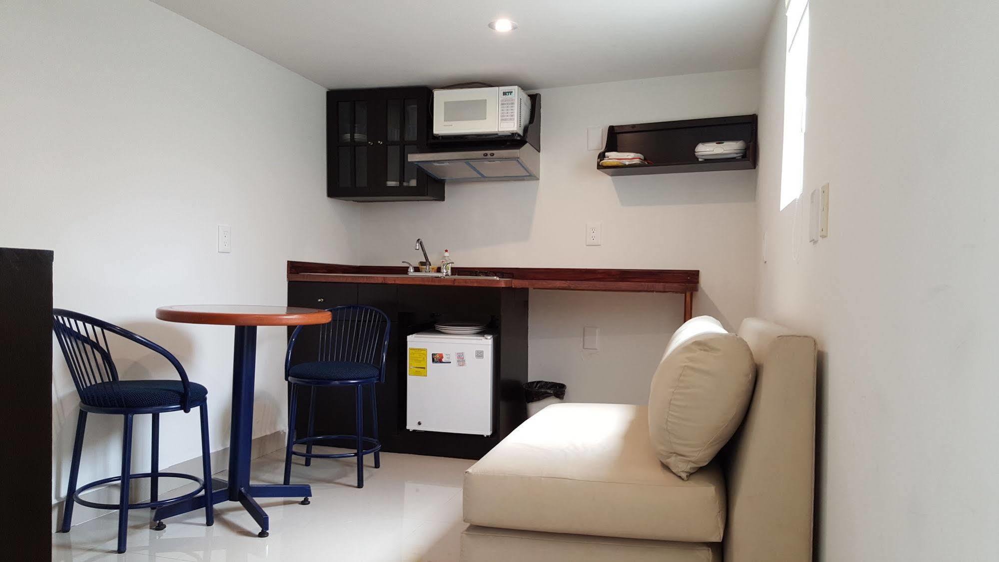 Grupo Kings Suites - Bosques De Duraznos 78 Città del Messico Esterno foto