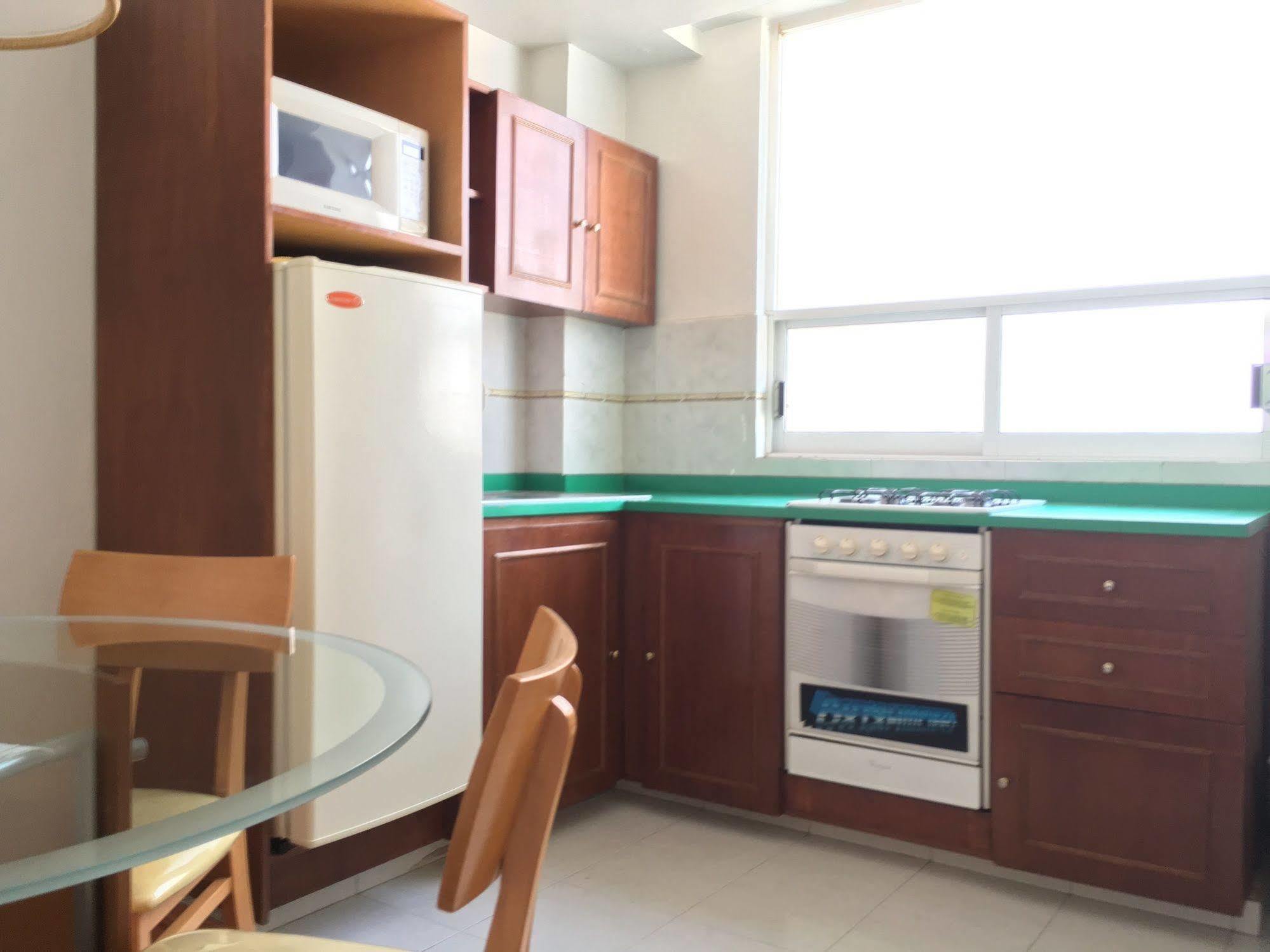 Grupo Kings Suites - Bosques De Duraznos 78 Città del Messico Esterno foto